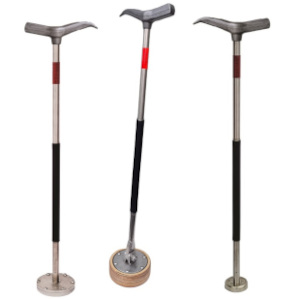 Magnetic hoist hammer